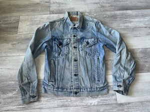 Giacca camionista vintage Levi's denim taglia 40 small made in USA 71506-0214 sbiadita - Foto 1 di 12