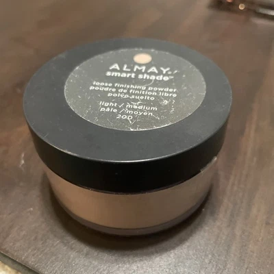 Almay Smart Shade Loose Finishing Powder, 200 Light/Medium, 1 oz Sealed New - Image 1 of 2