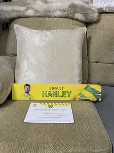 Grant Hanley #5 Norwich City FC etichetta spogliatoio casa 2024/25 con certificato di autenticità - Foto 1 di 13