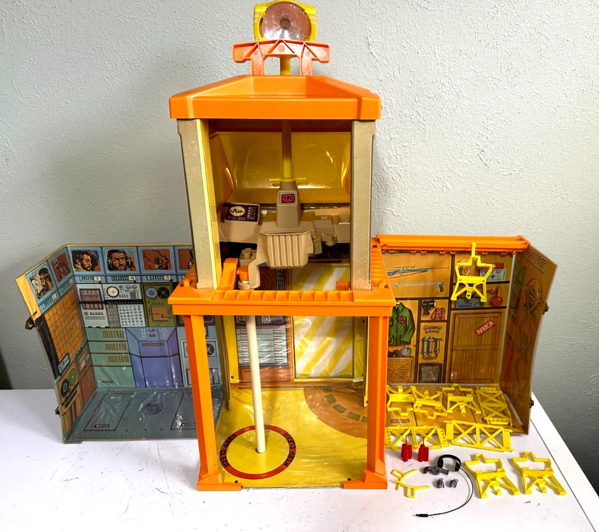 GI.joe 司令部基地　アドベンチャーチーム　1973年　ハズブロ社製 GI.joe 司令部基地 アドベンチャーチーム 1973年 ハズブロ社製 1970