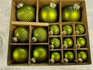 Christbaumkugeln Strukturkugeln Christbaumschmuck Weihnachtsdeko Inge Glas grün - Bild 1 von 2