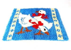 Vintage Country Twosome Riegel Haken Teppich Wandbehang Wandteppich fertig 26"X20" - Bild 1 von 6