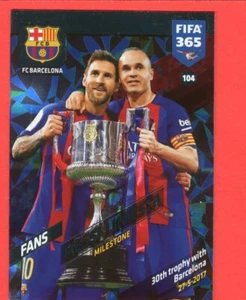 FIFA 365 2018 - Panini Adrenalyn MILESTONE 104 - MESSI-INIESTA - BARCELONA (B20) - Picture 1 of 1