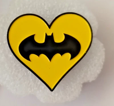 BATMAN-ENAMEL PIN-SHIP ALL THE PINS YOU BUY FOR $4.99-VISIT OUR STORE - Image 1 of 3