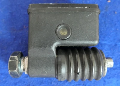 Genuine Harley Davidson Dyna Rear Brake Master Cylinder 1991-2005 - Image 1 of 4