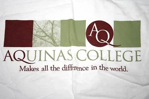 AQUINAS COLLEGE small T shirt Michigan Catholic tee Saints AQ Grand Rapids OG - Picture 1 of 1