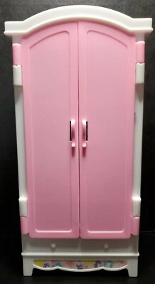 Vintage BARBIE DOLL 1996 LIVING ROOM TV STAND 67553-92 Folding Pretty House - Image 1 of 3