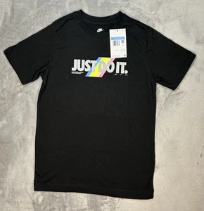 Nike Just do it Pride Tee Kids Medium - Picture 1 of 8