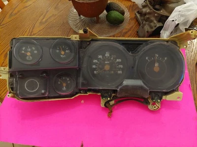 Chevrolet GMC K10 K20 K30 1978-1989 camioneta Suburban K5 Blazer velocímetro clúster Foto 1 de 4