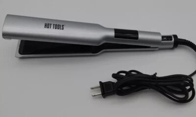 Ferro plano Hot Tools Pro Signature cerâmica digital titânio 1,5 polegadas - Imagem 1 de 4