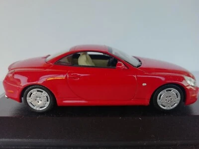 LEXUS SC430 CABRIOLET rossa Minichamps 1/43 Usato pari a Nuovo Teca originale - Immagine 1 di 4