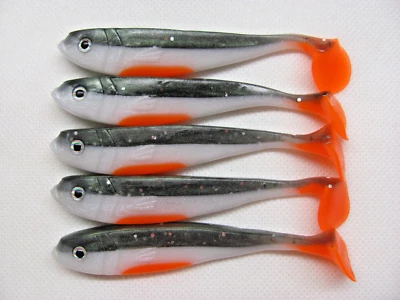 SET - 5 AEW GUMMIFISCHE UKEL 90 HECHT ZANDER BARSCH KÖDER LIEBLINGSKÖDER WOBBLER - Bild 1 von 4