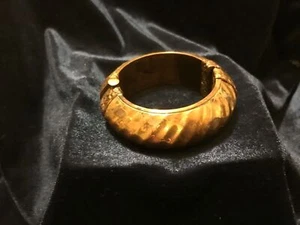 Costume Jewelry Gold Tone Bangle Bracelet  2.75' Vintage - Picture 1 of 4