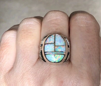Potente anillo sólido de ópalo blanco para hombre 11,75 MUY brillante destellos de fuego brillo de puesta de sol Foto 1 de 4