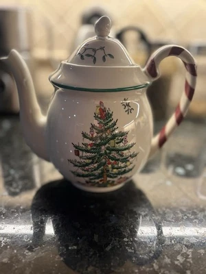 Spode Christmas Tree Peppermint Handle Teapot - Image 1 of 4