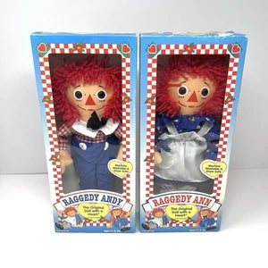 Muñecas de peluche Hasbro Raggedy Ann & Andy 1996 vintage de 12" con corazón Johnny Gruels - Imagen 1 de 9