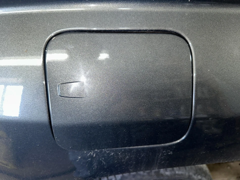 10-17 GMC TERRAIN Fuel Tank Door 25791445 EVOLUTION BLUE PAINT CODE 718S - Imagem 1 de 1