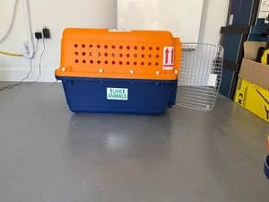 Pet Travel Crate Carrier - Suitable Small Dog or Cat - IATA Flight Compliant - Picture 1 of 10