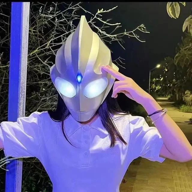 Anime Ultraman Tiga Helm Leuchtende Maske Cosplay Halloween Spielzeug - Bild 1 von 1