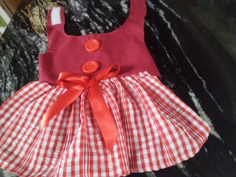 Pet clothes dresses shirts coats blankets Foto 1 de 1