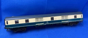 FLEISCHMANN CREAM GREEN COACH LIGHTED METAL WHEELS GLASED WINDOWS EBOO072 BIN025 - Picture 1 of 18