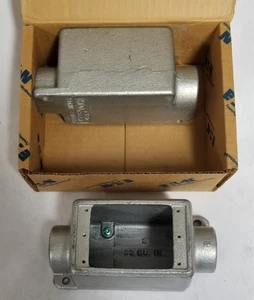 2 nuove scatola di uscita condotto monocomando EATON CROUSE-HINDS FDC3 1" - Foto 1 di 6