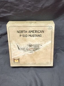 NA P-51D MUSTANG FLUGZEUG "BIG BEAUTIFUL DOLL" 1/72 MILITARIA DIE CAST 27295-42 - Bild 1 von 3
