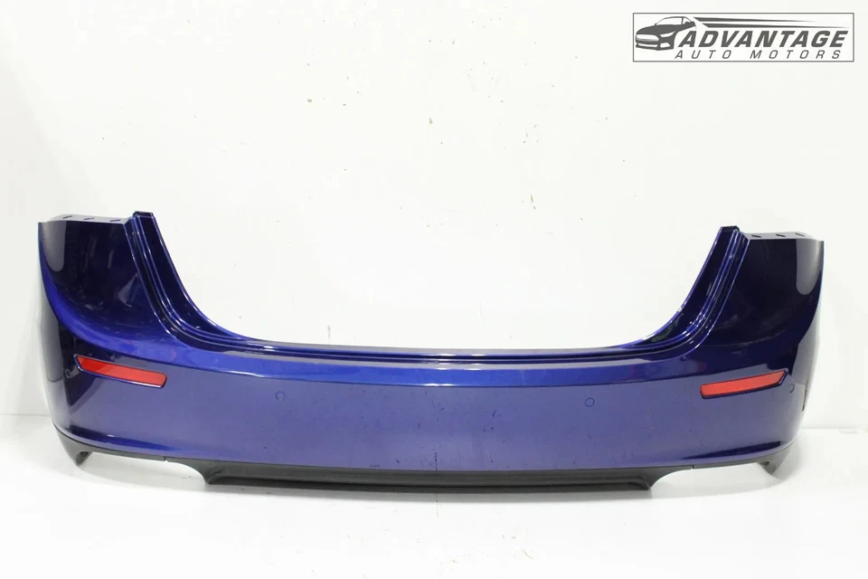 14-19 MASERATI GHIBLI PARACHOQUES TRASERO CUBIERTA Y REFLECTOR AZUL CLARO EMOZIONE MICA OEM Foto 1 de 4