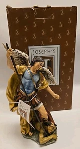 Roman Josephs Studio St. Michael Figurine The Archangel Defeating Satan 4.24" - Picture 1 of 3