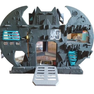 Mattel  DC Comics  Super Friends Batman Bat Cave Playset  - Picture 1 of 10