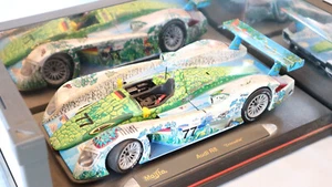 02. Maisto 1:18, Audi R8, Coccodrillo - Foto 1 di 4