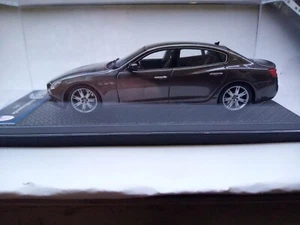WUNDERSCHÖNES MODELL 1/43 VON MASERATI GHIBLI IN OVP VON BBR - Bild 1 von 3