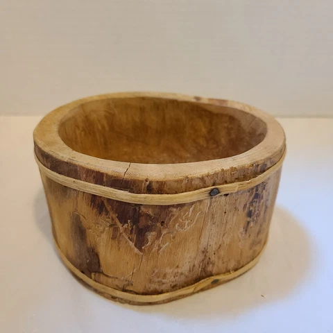 Wood Bowl Carved Small Tree Trunk Catch-all Container Cover