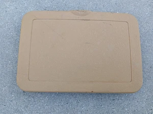 Mercedes W107 Fuse Box Cover Palomino Tan + Fuse Designation - No Broken Tabs - Picture 1 of 6