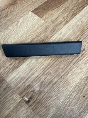 Puerta trasera Volkswagen Tiguan 2018-2024 puerta levadiza agarre manija moldura OEM Foto 1 de 4