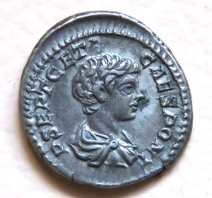 GETA - As Caesar (A.D.198-209) Silver Denarius.. Rev- Felicitas left. aEF/gVF - Imagen 1 de 2