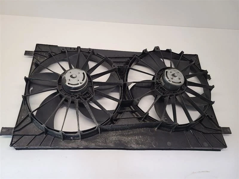 2011-2014 CHRYSLER 200 Radiator Fan Motor Fan Assembly 11-14   - Image 1 of 4