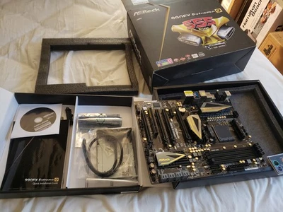 Asrock 990FX Extreme9 AM3+ AMD 990FX Motherboard DDR3 ATX + I/O Shield - Image 1 of 4