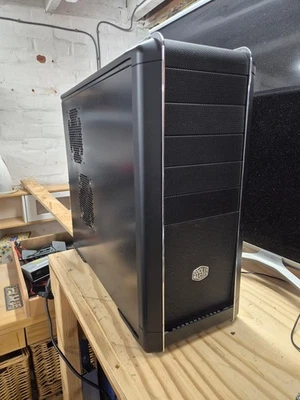 Cooler Master CM690 ATX PC Case - Black - Image 1 of 4