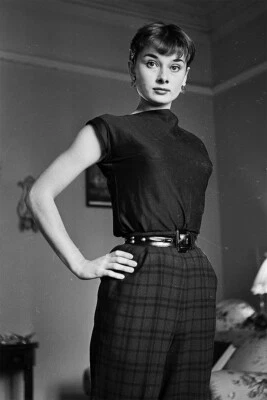 Хепберн Одри актер филантроп модель печати стены искусства дома - плакат 20 x 30 - Изображение 1 из 3