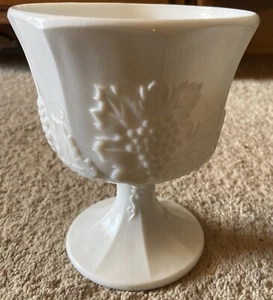 Vintage Indiana Glass Milk Glass Compote Pedestal Bowl Harvest Colony Grape Dish - Picture 1 of 4