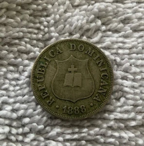 RARE Stunning Almost Uncirculated Republica Dominicana 2 1/2 Centavos Coin - Picture 1 of 2