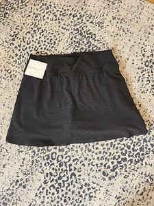 FALDA BEYOND YOGA NUEVA CON ETIQUETAS TALLA MEDIANA PRECIO DE VENTA SUGERIDO POR EL FABRICANTE 88 USD - Imagen 1 de 6