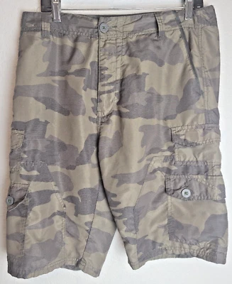 Plugg Cargo Shorts Men's W 32 Hybrid Utility Casual Outdoor Fishing Camo Hiking - Image 1 of 4