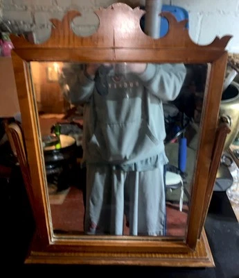 Espejo giratorio de madera antiguo para tocador Foto 1 de 4