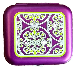 Wellspring Pillbox Pill Box Small for Pills/Meds/Jewelry Medallion ‎2.2"x2"x0.5" - Picture 1 of 3
