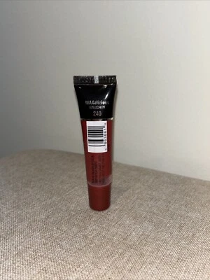 Max Factor Maxalicious Gloss ~ Secret Rendezvous 240 - Image 1 of 2