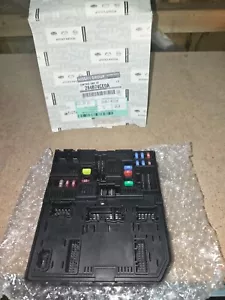 Nissan X-Trail T32 14 - On IPDM Control Unit Assy. Genuine 284B74CE0A - Picture 1 of 2