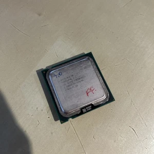 Intel Pentium 4 HT 631 3.0GHz 800MHz 2M 775 CPU SL9KG - Picture 1 of 2