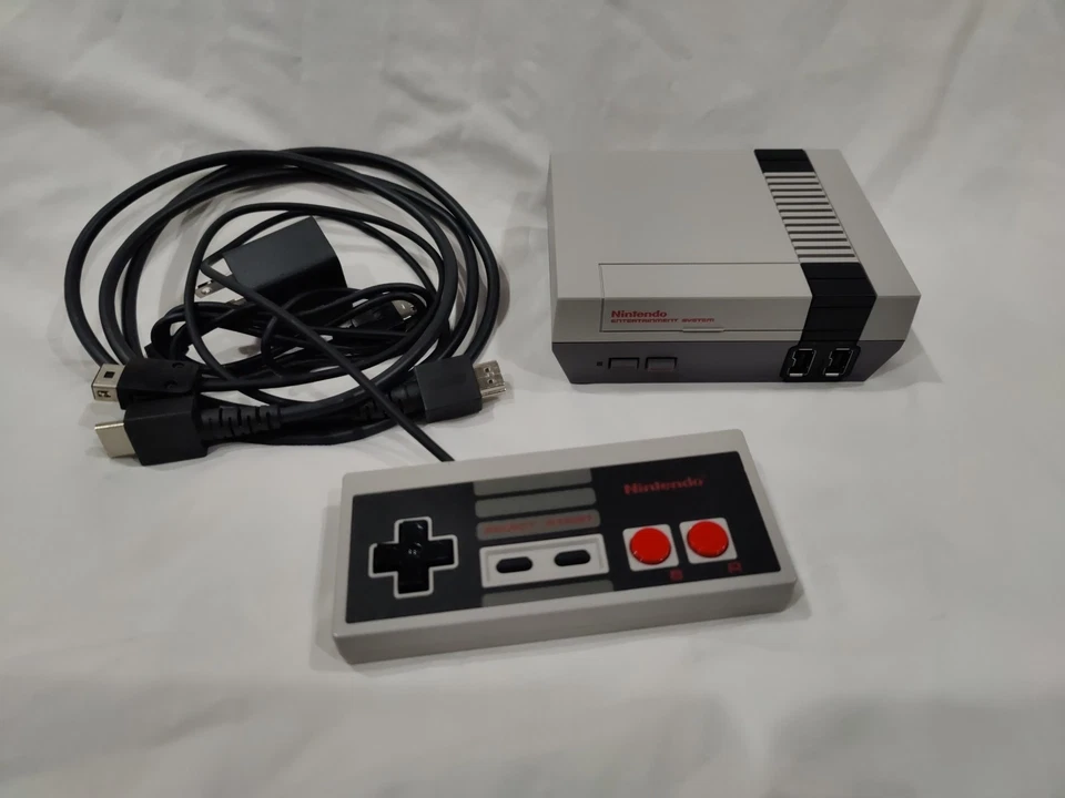⚡ OEM Nintendo NES Mini Edición Clásica Con 266 Juegos Foto 1 de 1